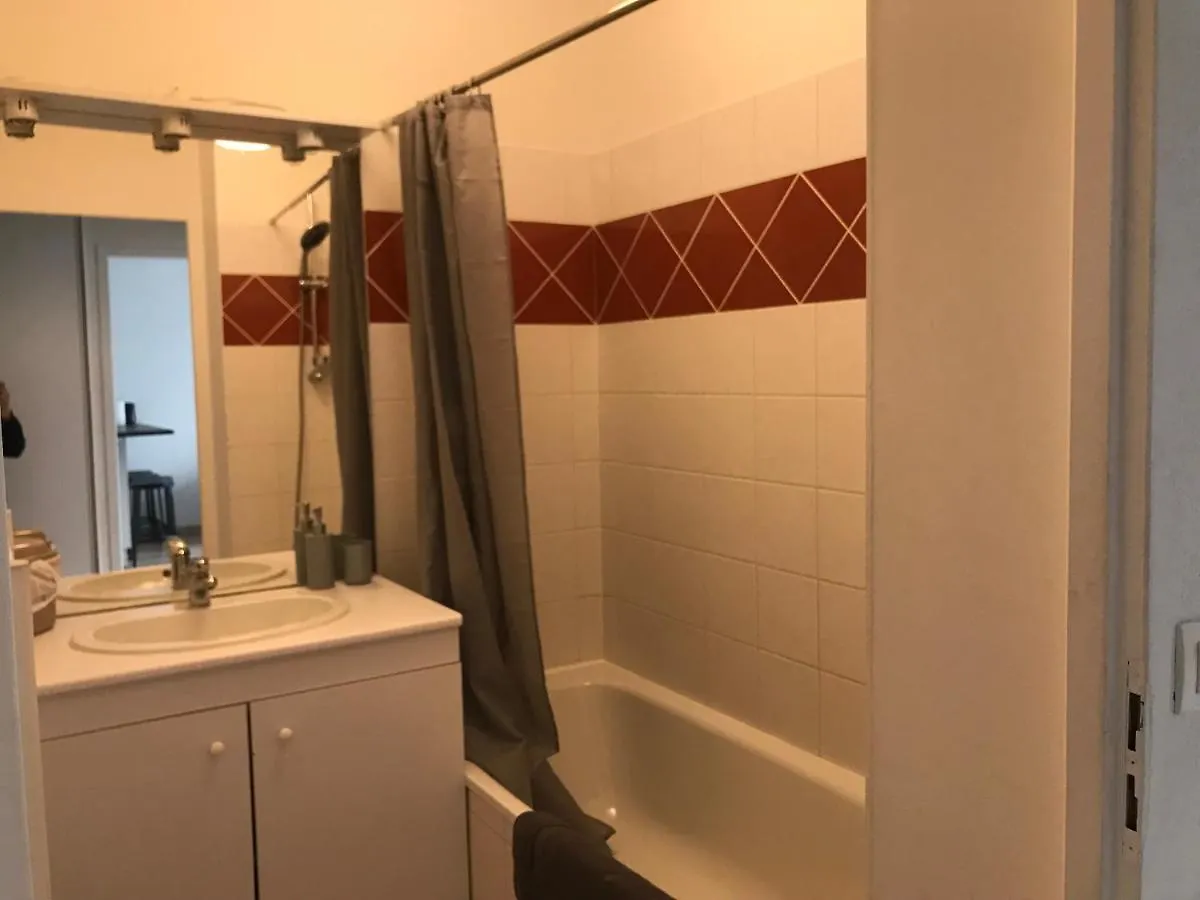 Le Gare-Pisine-Geneve Apartment Annemasse